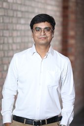 Portrait of Dr. Ravi Prakash Chaturvedi